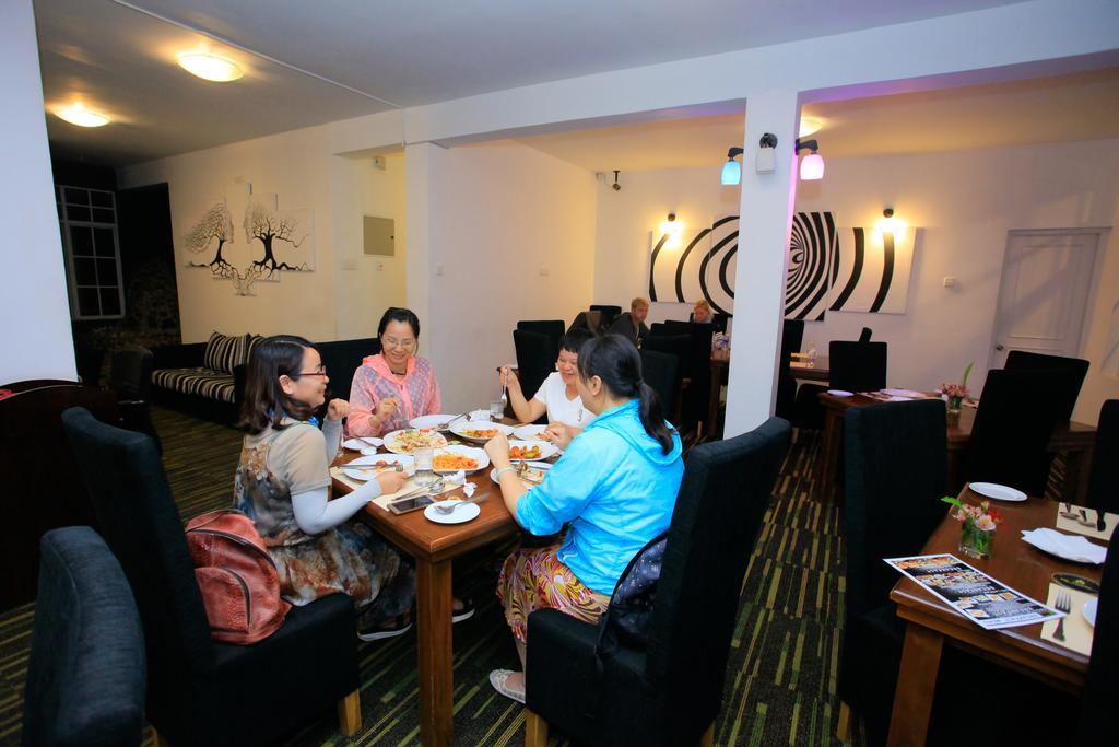 La Cottage Boutique Hotel & Restaurant Nuwara Eliya Exteriör bild